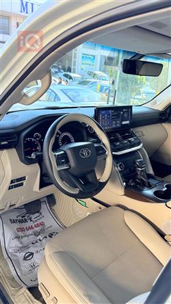 تويوتا لاندكروزر